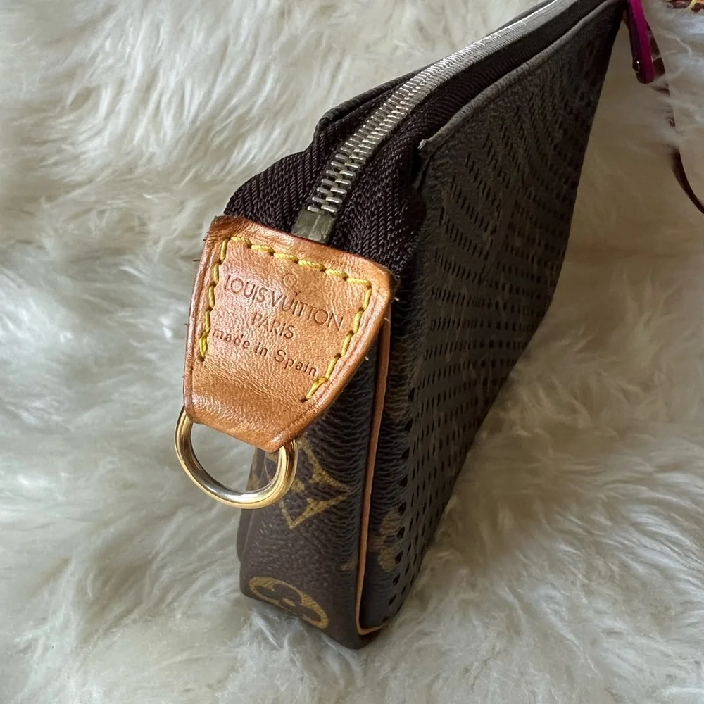 Louis Vuitton Perforated Monogram Clutch - Picture 10 of 10